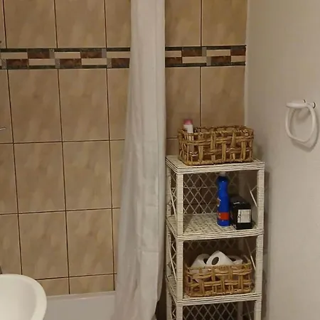 With Terrace Appartamento Vis